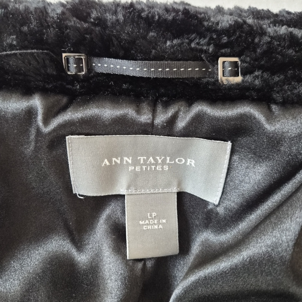 Vintage Ann Taylor Black Faux Fur Jacket Petite Button Front Evening Coat P - Picture 8 of 9